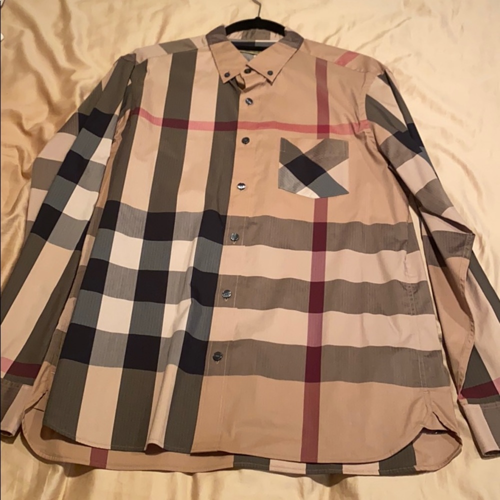Men’s Burberry button down